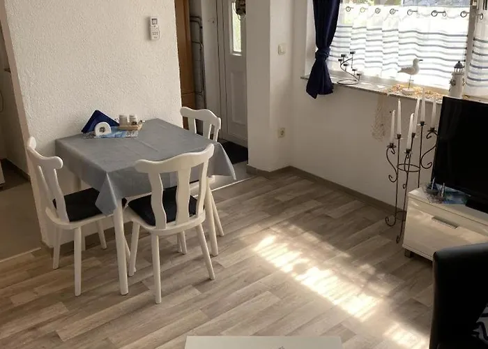 펜션 Neu! Am Kummerower