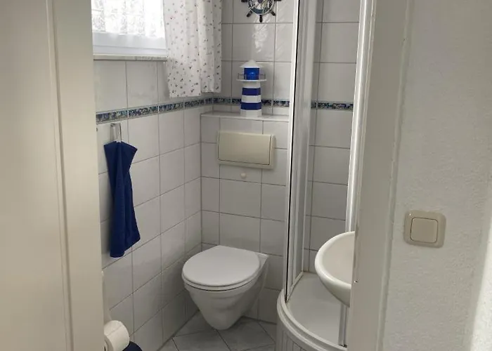 Neu! Am Kummerower 펜션